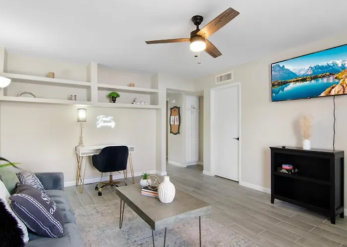 Modern 2br Getaway 15mn Phx. Intl Airport Apartment